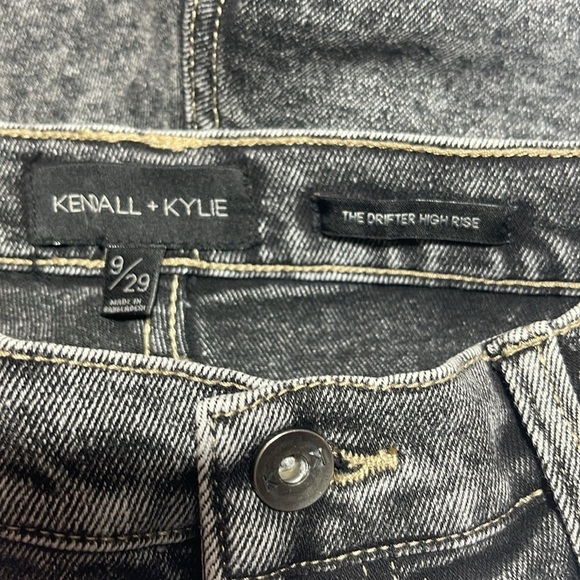 Kendall & Kylie - black washed jean shorts - the drifter hi rise - size 9/29 - Picture 2 of 2
